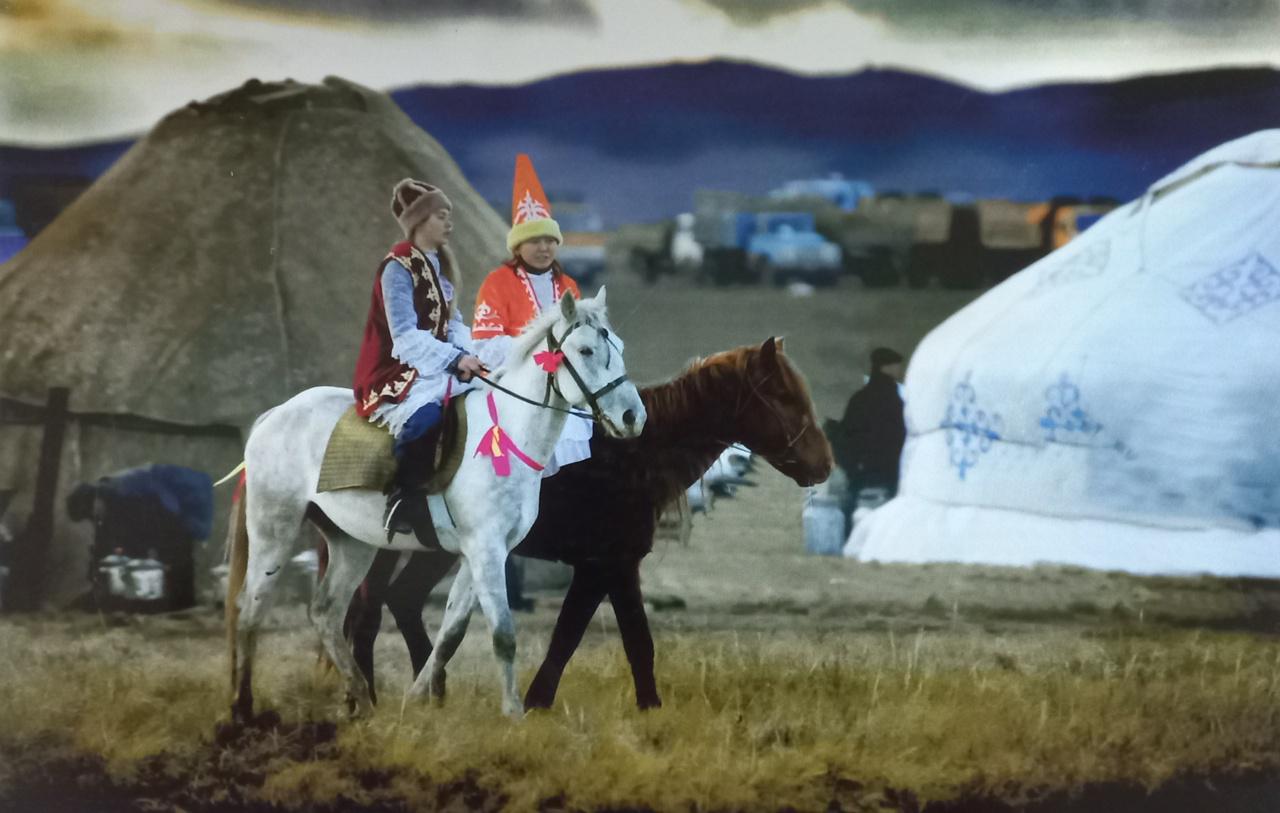 Фотовыставка «Живем в семье единой» (автор Александр Пархоменко).