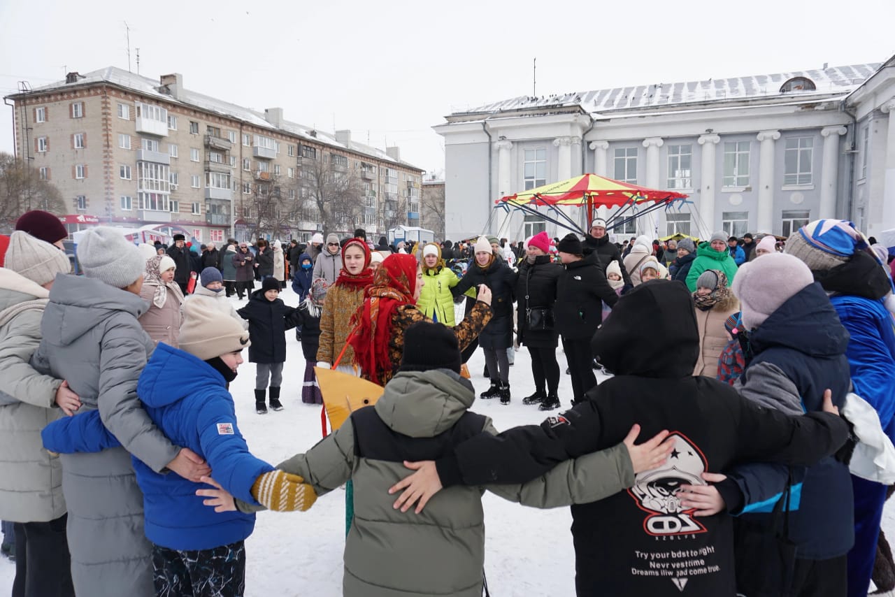 Широкая Масленица: Праздник весны на центральной площади Новоалтайска!.