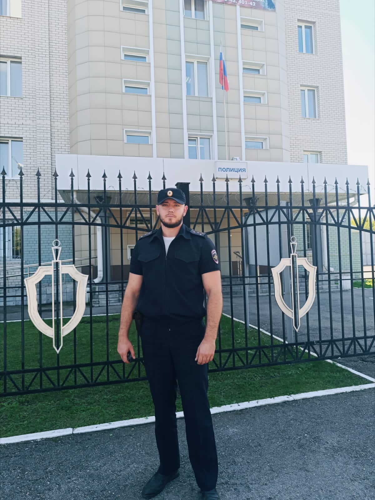 Выбираем народного участкового.