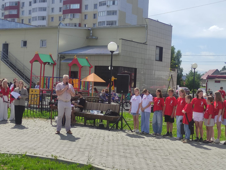 В субботу в городе Новоалтайске состоялся праздник ко Дню молодежи. В субботу в городе Новоалтайске состоялся праздник ко Дню молодежи.