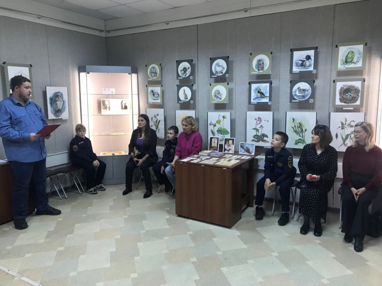 Награждение участников выставки творческих работ «Смотри, как роща зеленеет!» в рамках проекта «Детский мир». Награждение участников выставки творческих работ «Смотри, как роща зеленеет!» в рамках проекта «Детский мир».